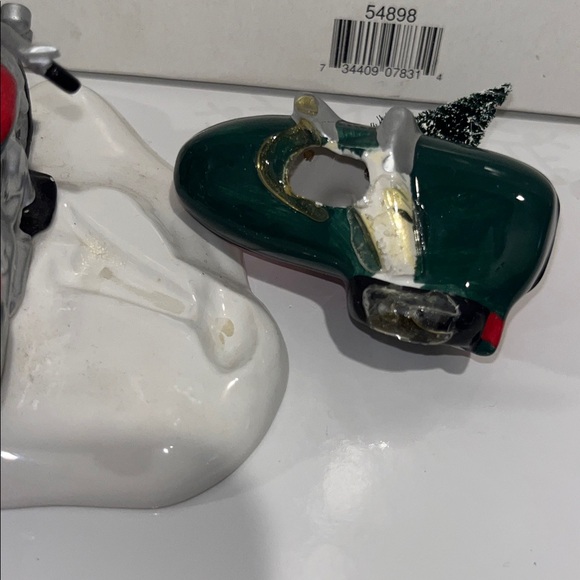 DEPARTMENT 56 Snow Village A Harley-Davidson Holiday figurine set - Picture 12 of 16